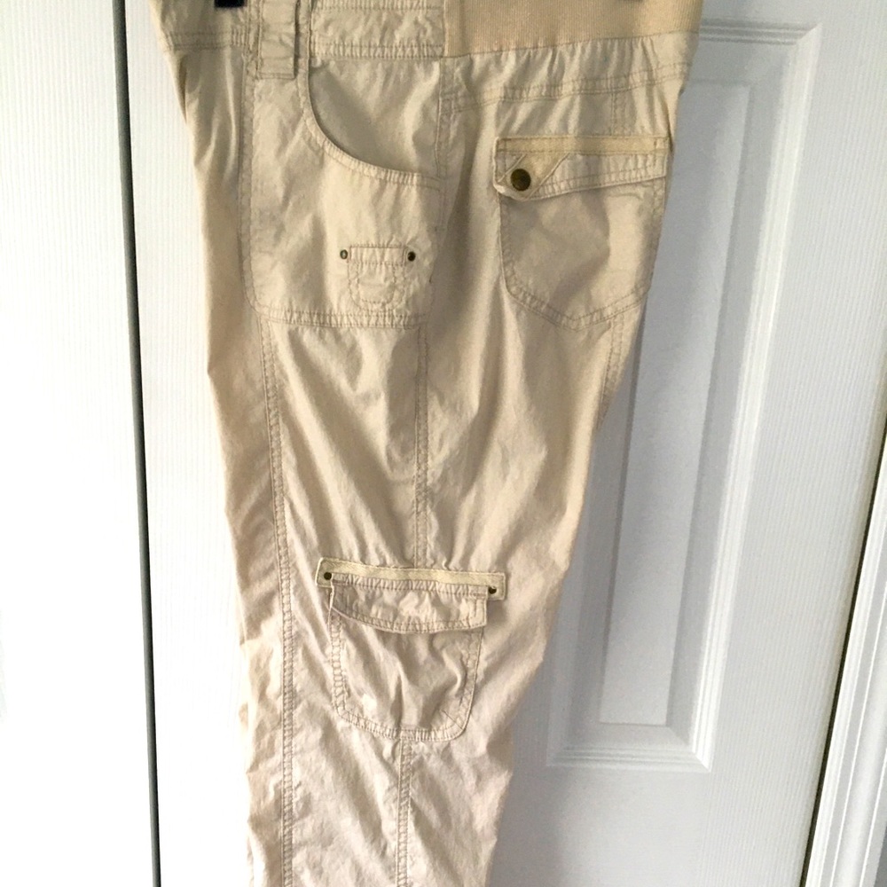 Chicos Cream Color Cargo Pants